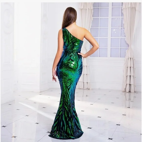NWOT Elegant Sequin One-Shoulder Dress - Green and Blue large - Picture 9 of 11